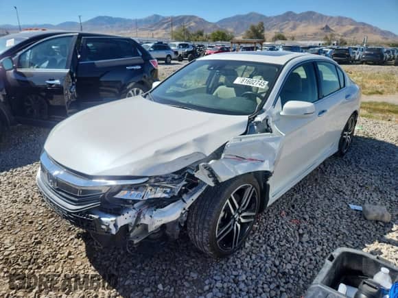 2016 Honda Accord Touring with VIN 1HGCR3F9XGA035273, listed as a Copart auction lot 81602745 with 49,879 mi miles and Salvage title. Bid and sale history available at DreamBid. Image 1.