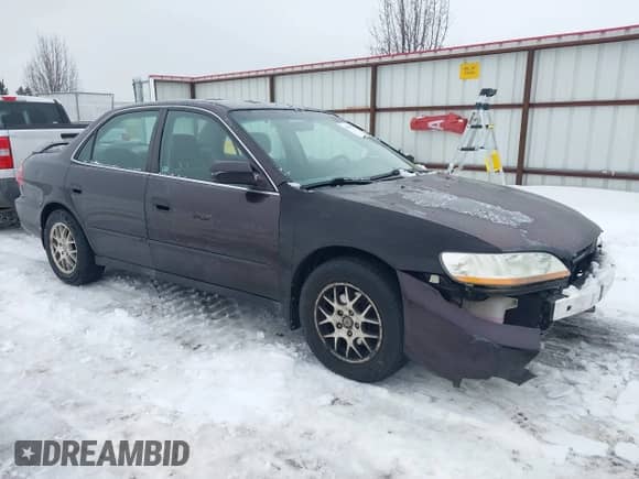 1998 Honda Accord LX z VIN 1HGCG1645WA000699, wystawiony jako IAAI lot #41598273 z przebiegiem 186 732 mil mil oraz . Historia ofert i sprzedaży dostępna na DreamBid. Obrazek 1.