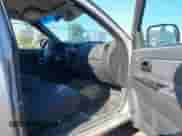 2006 Chevrolet Colorado 3LT with VIN 1GCDT136368277119, listed as a IAAI auction lot 42641939 with 264,107 mi miles and . Bid and sale history available at DreamBid. Image 5.