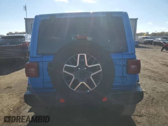 2025 Jeep Wrangler Sahara с VIN 1C4PJXENXSW526841, выставлен на аукционе Copart как лот 91047595 с пробегом 16 543 миль миль и Чистый • Clean title. История ставок и продаж доступна на DreamBid. Изображение 6.