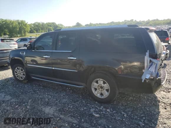 2011 Cadillac Escalade ESV Luxury с VIN 1GYS3HEF9BR222976, выставлен на аукционе Copart как лот 52559515 с пробегом 251 493 миль миль и Чистый • Clean title. История ставок и продаж доступна на DreamBid. Изображение 2.