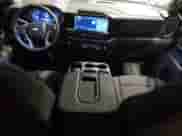 2025 Chevrolet Silverado 1500 z VIN 3GCPKDEK5SG134768, wystawiony jako Copart lot #70582685 z przebiegiem 33 625 mil mil oraz Szkoda całkowita • Salvage title. Historia ofert i sprzedaży dostępna na DreamBid. Obrazek 8.