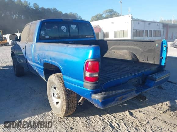 2001 Dodge 1500 with VIN 3B7HF13YX1G208960, listed as a IAAI auction lot 43457929 with Not provided miles and . Bid and sale history available at DreamBid. Image 3.