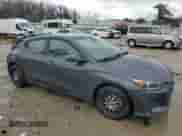 2019 Hyundai Veloster 2.0 z VIN KMHTG6AF3KU018000, wystawiony jako Copart lot #81749623 z przebiegiem 101 165 mil mil oraz . Historia ofert i sprzedaży dostępna na DreamBid. Obrazek 4.