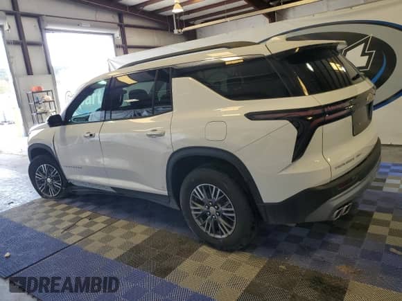 2024 Chevrolet Traverse AWD LT with VIN 1GNEVGKS1RJ161650, listed as a Copart auction lot 73191674 with 1,650 mi miles and Clean title. Bid and sale history available at DreamBid. Image 2.