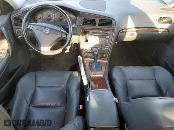 2005 Volvo S60 с VIN YV1RH592X52432120, выставлен на аукционе Copart как лот 87060804 с пробегом 126 237 миль миль и Чистый • Clean title. История ставок и продаж доступна на DreamBid. Изображение 8.