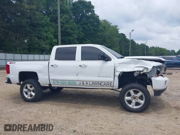 2018 Chevrolet Silverado 1500 LTZ с VIN 3GCUKSEJ7JG566906, выставлен на аукционе IAAI как лот 42526199 с пробегом 113 701 миль миль и . История ставок и продаж доступна на DreamBid. Изображение 13.