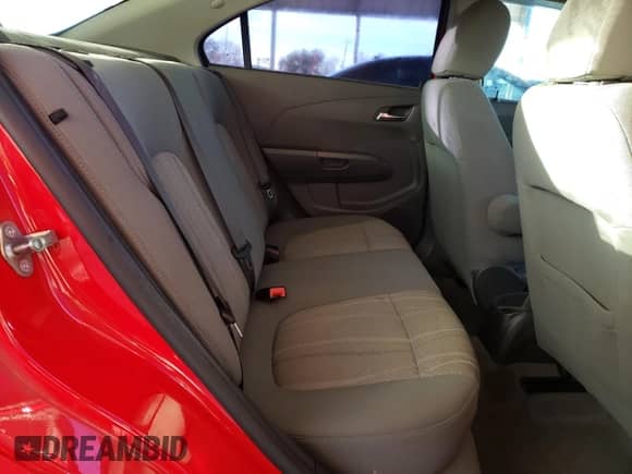 2014 Chevrolet Sonic LT с VIN 1G1JD5SH6E4165987, выставлен на аукционе Copart как лот 80164704 с пробегом 151 806 миль миль и Списание • Salvage title. История ставок и продаж доступна на DreamBid. Изображение 10.
