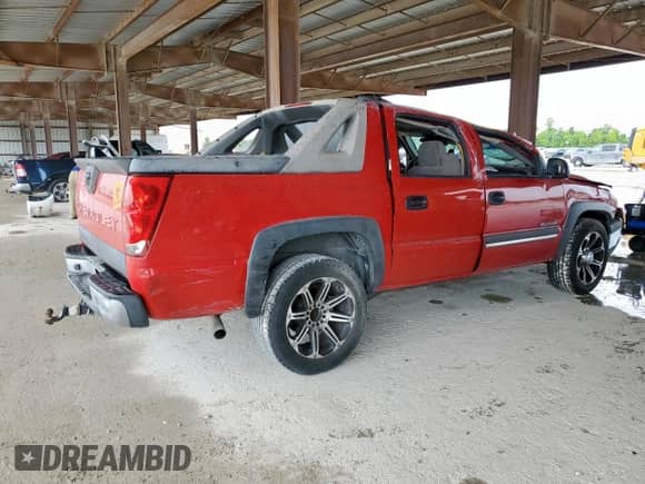2005 Chevrolet Avalanche Z66 with VIN 3GNEC12Z65G273534, listed as a Copart auction lot 64089865 with 173,200 mi miles and Salvage title. Bid and sale history available at DreamBid. Image 3.