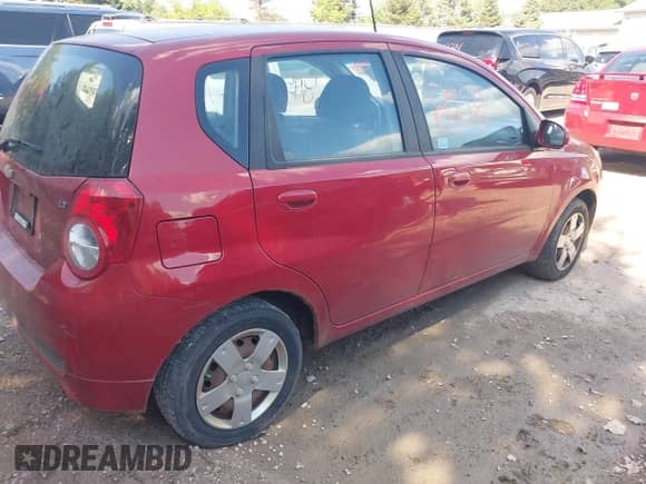 2010 Chevrolet Aveo 1LT с VIN KL1TD6DE1AB116735, выставлен на аукционе IAAI как лот 42978758 с пробегом 81 933 миль миль и . История ставок и продаж доступна на DreamBid. Изображение 4.
