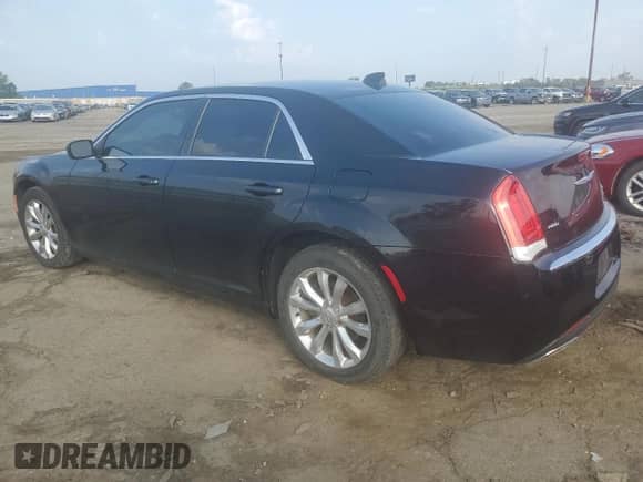 2018 Chrysler 300 Touring с VIN 2C3CCARG6JH218472, выставлен на аукционе Copart как лот 68560625 с пробегом 137 371 миль миль и Чистый • Clean title. История ставок и продаж доступна на DreamBid. Изображение 2.