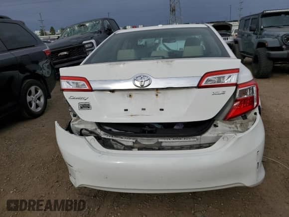 2014 Toyota Camry XLE with VIN 4T4BF1FK7ER371650, listed as a Copart auction lot 86322665 with 155,069 mi miles and Salvage title. Bid and sale history available at DreamBid. Image 6.