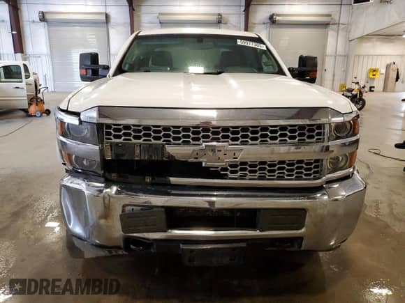 2019 Chevrolet Silverado 2500HD Work Truck z VIN 1GC1KREG6KF138117, wystawiony jako Copart lot #59977305 z przebiegiem 115 398 mil mil oraz Szkoda całkowita • Salvage title. Historia ofert i sprzedaży dostępna na DreamBid. Obrazek 5.