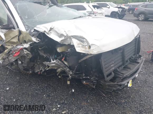 2019 Chevrolet Tahoe LS with VIN 1GNSKAKC2KR185738, listed as a IAAI auction lot 42325196 with Not provided miles and . Bid and sale history available at DreamBid. Image 6.