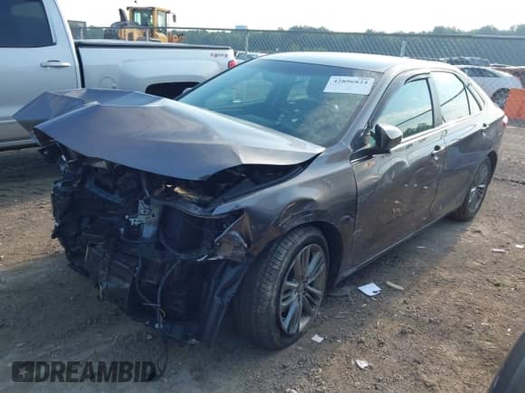 2017 Toyota Camry LE z VIN 4T1BF1FK6HU718562, wystawiony jako IAAI lot #42896824 z przebiegiem 70 914 mil mil oraz . Historia ofert i sprzedaży dostępna na DreamBid. Obrazek 2.