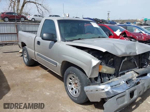 2005 Chevrolet Silverado 1500 Work Truck with VIN 1GCEC14X45Z106318, listed as a IAAI auction lot 41819033 with 153,997 mi miles and . Bid and sale history available at DreamBid. Image 1.