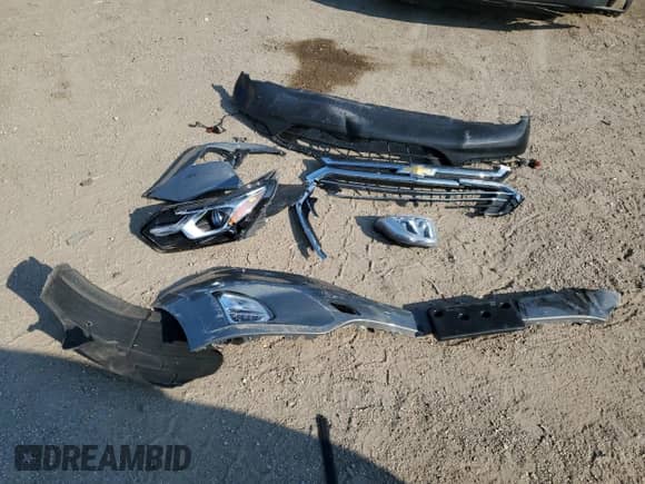 2018 Chevrolet Equinox Premier с VIN 3GNAXWEX0JS543164, выставлен на аукционе Copart как лот 80172865 с пробегом 52 811 миль миль и Списание • Salvage title. История ставок и продаж доступна на DreamBid. Изображение 12.