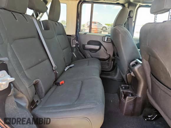 2022 Jeep Wrangler Unlimited Sport S with VIN 1C4HJXDG4NW145949, listed as a Copart auction lot 68324335 with 83,781 mi miles and Salvage title. Bid and sale history available at DreamBid. Image 11.