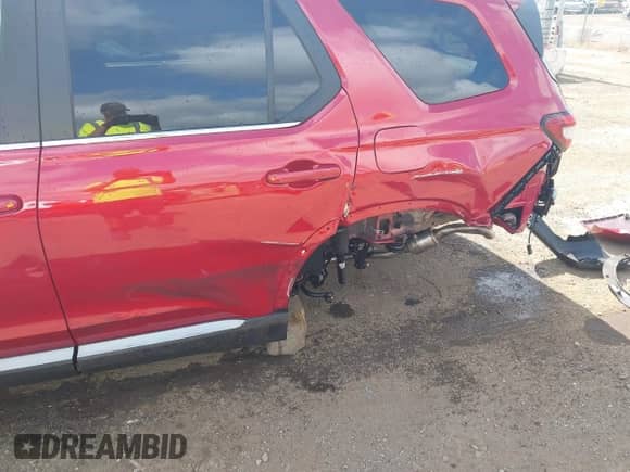 2025 Honda Pilot EX-L с VIN 5FNYG1H47SB142023, выставлен на аукционе IAAI как лот 43014705 с пробегом Не указан миль и . История ставок и продаж доступна на DreamBid. Изображение 6.