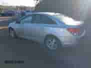 2013 Chevrolet Cruze 1LT z VIN 1G1PC5SB8D7310095, wystawiony jako IAAI lot #43429983 z przebiegiem 180 183 mil mil oraz . Historia ofert i sprzedaży dostępna na DreamBid. Obrazek 3.