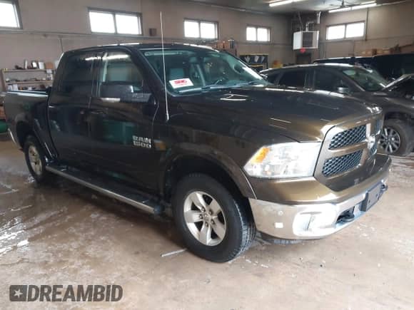 2014 Ram 1500 Big Horn z VIN 1C6RR7LG0ES250145, wystawiony jako IAAI lot #42243822 z przebiegiem 159 893 mil mil oraz . Historia ofert i sprzedaży dostępna na DreamBid. Obrazek 1.