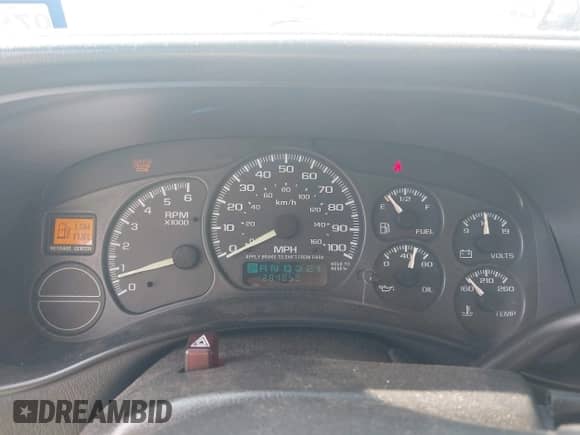 2000 Chevrolet Silverado 1500 LS with VIN 1GCEC14W2YZ179649, listed as a IAAI auction lot 42525015 with 284,859 mi miles and . Bid and sale history available at DreamBid. Image 7.