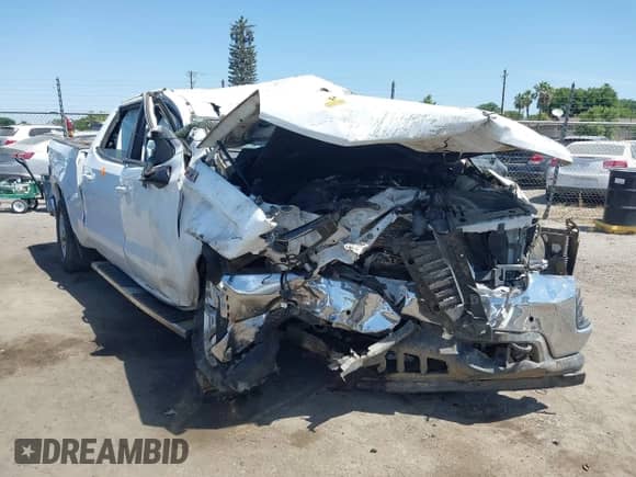 2022 Chevrolet Silverado 1500 LT with VIN 3GCUYDET6NG204583, listed as a IAAI auction lot 42349249 with Not provided miles and . Bid and sale history available at DreamBid. Image 1.