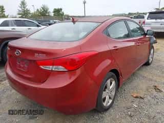 2011 Hyundai Elantra Limited z VIN KMHDH4AE1BU089693, wystawiony jako IAAI lot #43347484 z przebiegiem 211 833 mil mil oraz . Historia ofert i sprzedaży dostępna na DreamBid. Obrazek 4.