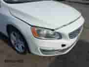 2014 Volvo S60 T5 с VIN YV1612FH2E2292076, выставлен на аукционе IAAI как лот 43317234 с пробегом 140 865 миль миль и . История ставок и продаж доступна на DreamBid. Изображение 6.