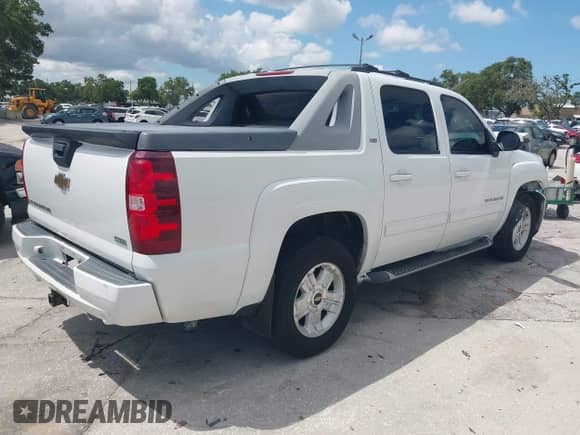 2011 Chevrolet Avalanche LT с VIN 3GNTKFE30BG354829, выставлен на аукционе IAAI как лот 42553810 с пробегом 163 482 миль миль и . История ставок и продаж доступна на DreamBid. Изображение 4.