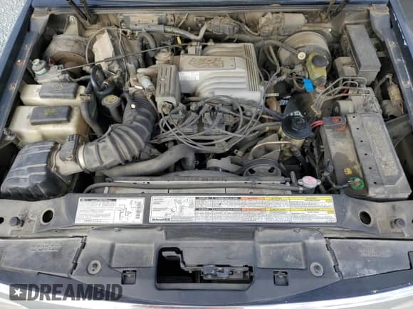 1998 Ford Explorer XLT с VIN 1FMZU32P6WUA13307, выставлен на аукционе Copart как лот 85695964 с пробегом 228 539 миль миль и Списание • Salvage title. История ставок и продаж доступна на DreamBid. Изображение 12.