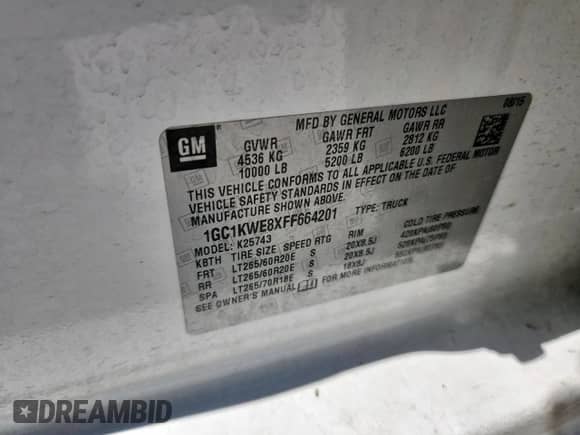 2015 Chevrolet Silverado 2500HD LTZ z VIN 1GC1KWE8XFF664201, wystawiony jako Copart lot #67785295 z przebiegiem 129 648 mil mil oraz Szkoda całkowita • Salvage title. Historia ofert i sprzedaży dostępna na DreamBid. Obrazek 12.