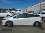 2018 Toyota Prius Plus z VIN JTDKARFP5J3077090, wystawiony jako IAAI lot #42888175 z przebiegiem 192 157 mil mil oraz . Historia ofert i sprzedaży dostępna na DreamBid. Obrazek 15.