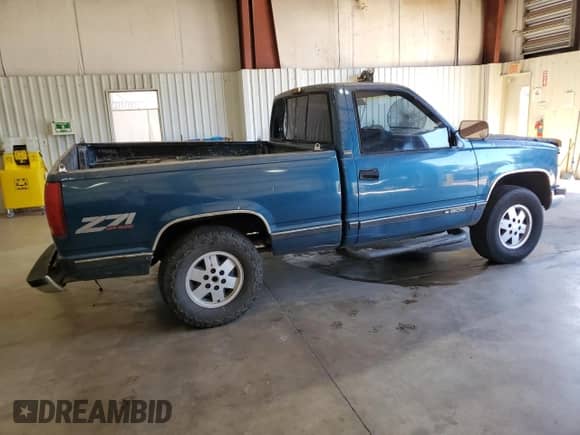 1991 Chevrolet Silverado 1500 с VIN 1GCDK14K7MZ100918, выставлен на аукционе Copart как лот 73383764 с пробегом 608 880 миль миль и Списание • Salvage title. История ставок и продаж доступна на DreamBid. Изображение 3.