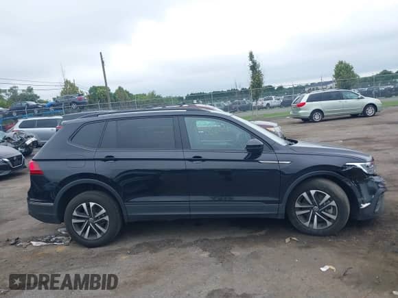 2023 Volkswagen Tiguan S с VIN 3VVRB7AX3PM037171, выставлен на аукционе IAAI как лот 43031810 с пробегом 25 017 миль миль и . История ставок и продаж доступна на DreamBid. Изображение 14.