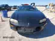 2002 Chevrolet Camaro z VIN 2G1FP22K222145258, wystawiony jako Copart lot #42644965 z przebiegiem Nie podano mil oraz Szkoda całkowita • Salvage title. Historia ofert i sprzedaży dostępna na DreamBid. Obrazek 5.