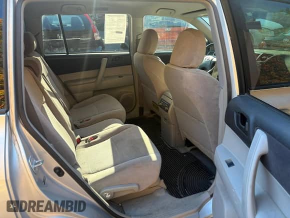 2008 Toyota Highlander z VIN JTEES41A382030877, wystawiony jako Copart lot #90934795 z przebiegiem 204 557 mil mil oraz Czysty tytuł • Clean title. Historia ofert i sprzedaży dostępna na DreamBid. Obrazek 6.