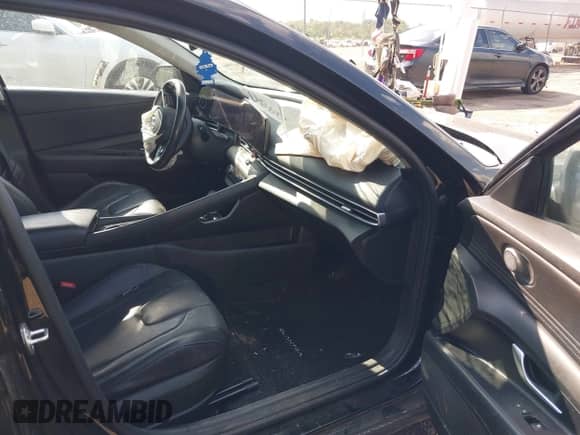 2023 Hyundai Elantra Limited z VIN KMHLP4AG6PU560227, wystawiony jako IAAI lot #42980451 z przebiegiem 51 525 mil mil oraz . Historia ofert i sprzedaży dostępna na DreamBid. Obrazek 5.