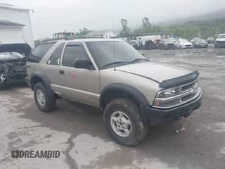 2000 Chevrolet Blazer LS с VIN 1GNCT18W7YK161195, выставлен на аукционе IAAI как лот 42329599 с пробегом 122 834 миль миль и . История ставок и продаж доступна на DreamBid. Изображение 1.