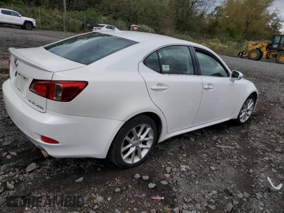 2011 Lexus IS 250 with VIN JTHCF5C27B5049898, listed as a Copart auction lot 87210425 with Not provided miles and Salvage title. Bid and sale history available at DreamBid. Image 3.