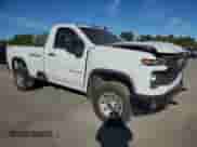 2024 Chevrolet Silverado 3500HD Work Truck с VIN 1GC3YSE7XRF328690, выставлен на аукционе Copart как лот 71628495 с пробегом 45 991 миль миль и Списание • Salvage title. История ставок и продаж доступна на DreamBid. Изображение 4.