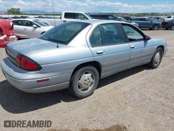 1997 Chevrolet Lumina LS с VIN 2G1WL52M2V1138433, выставлен на аукционе IAAI как лот 42593202 с пробегом 173 046 миль миль и . История ставок и продаж доступна на DreamBid. Изображение 4.