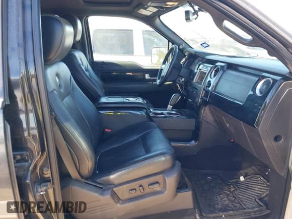 2012 Ford F-150 Lariat with VIN 1FTFW1E68CFA72822, listed as a IAAI auction lot 41403944 with 250,502 mi miles and . Bid and sale history available at DreamBid. Image 5.