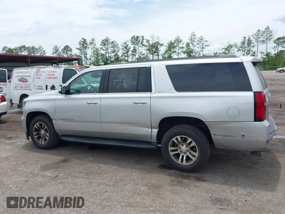 2018 Chevrolet Suburban LT с VIN 1GNSCHKC8JR349384, выставлен на аукционе IAAI как лот 42378309 с пробегом 129 848 миль миль и . История ставок и продаж доступна на DreamBid. Изображение 14.