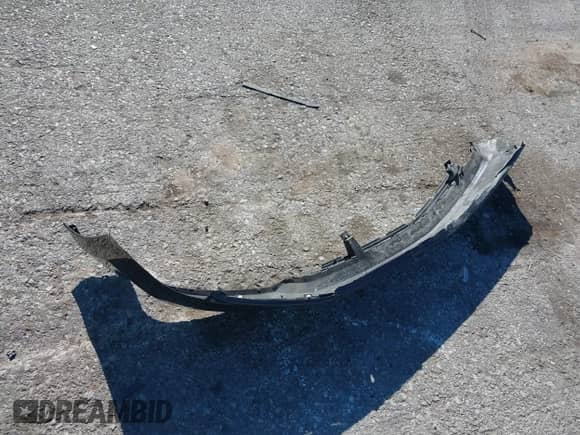 2019 Chevrolet Tahoe LS with VIN 1GNSKAKC4KR226743, listed as a IAAI auction lot 40839068 with 104,220 mi miles and . Bid and sale history available at DreamBid. Image 12.