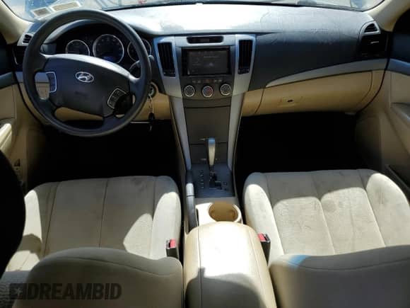 2009 Hyundai Sonata GLS с VIN 5NPET46C99H563067, выставлен на аукционе Copart как лот 84808435 с пробегом 178 902 миль миль и Списание • Salvage title. История ставок и продаж доступна на DreamBid. Изображение 8.