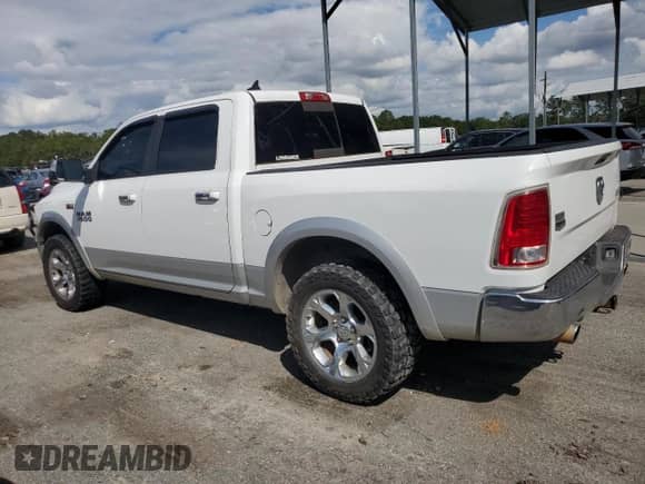 2015 Ram 1500 Laramie with VIN 1C6RR7NT4FS515497, listed as a Copart auction lot 85287895 with 200,053 mi miles and Clean title. Bid and sale history available at DreamBid. Image 2.