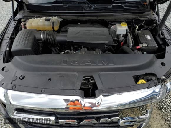 2020 Ram 1500 Big Horn z VIN 1C6RREFG7LN333518, wystawiony jako Copart lot #72204024 z przebiegiem 121 193 mil mil oraz Szkoda całkowita • Salvage title. Historia ofert i sprzedaży dostępna na DreamBid. Obrazek 12.