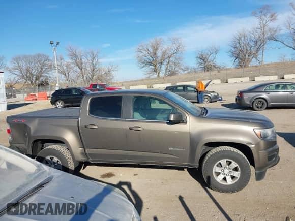 2016 Chevrolet Colorado 4WD WT с VIN 1GCGTBE39G1310334, выставлен на аукционе IAAI как лот 41109761 с пробегом 178 732 миль миль и . История ставок и продаж доступна на DreamBid. Изображение 13.