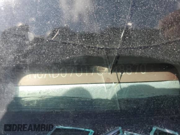 2007 Nissan Frontier SE z VIN 1N6AD07U17C448870, wystawiony jako Copart lot #62412465 z przebiegiem Nie podano mil oraz Nie do naprawy • Non repairable. Historia ofert i sprzedaży dostępna na DreamBid. Obrazek 12.